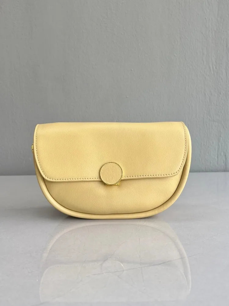 Round-Tab Saddle Bag