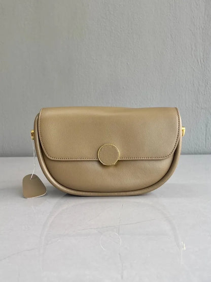 Round-Tab Saddle Bag